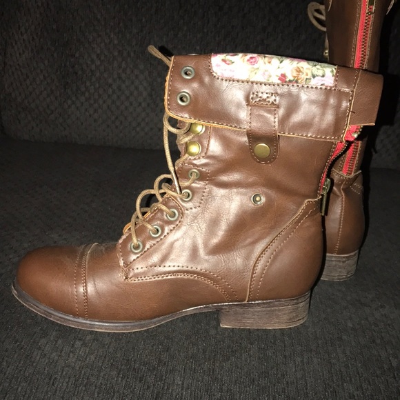Charlotte Russe Brown Button Down Combat Boots - Picture 5 of 7